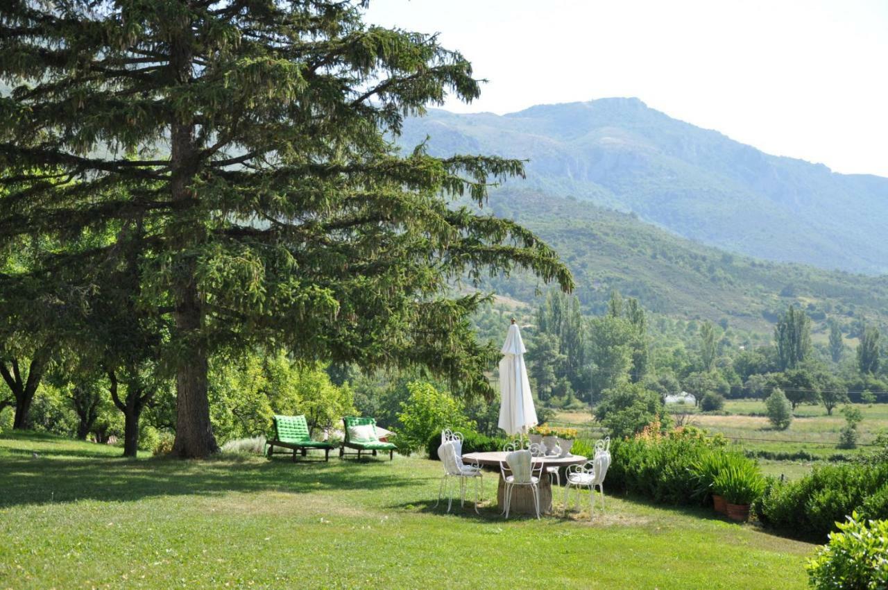 Bed and Breakfast Chateau De Montfroc Exterior foto